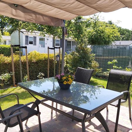Bospareltjes Luxe Chalets Alleen Voor Recreatie Oisterwijk Luaran gambar