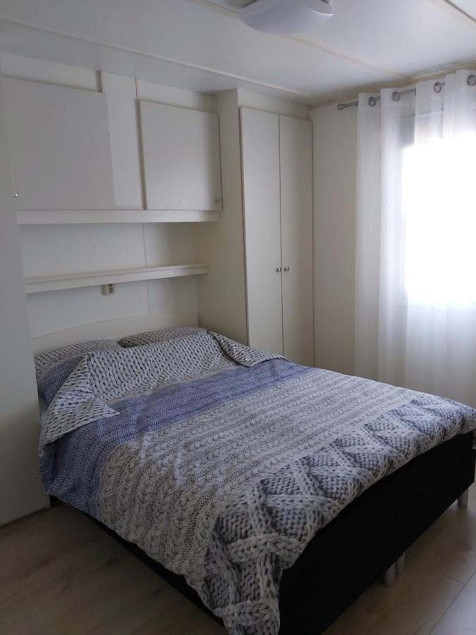 Bospareltjes Luxe Chalets Alleen Voor Recreatie Oisterwijk Luaran gambar
